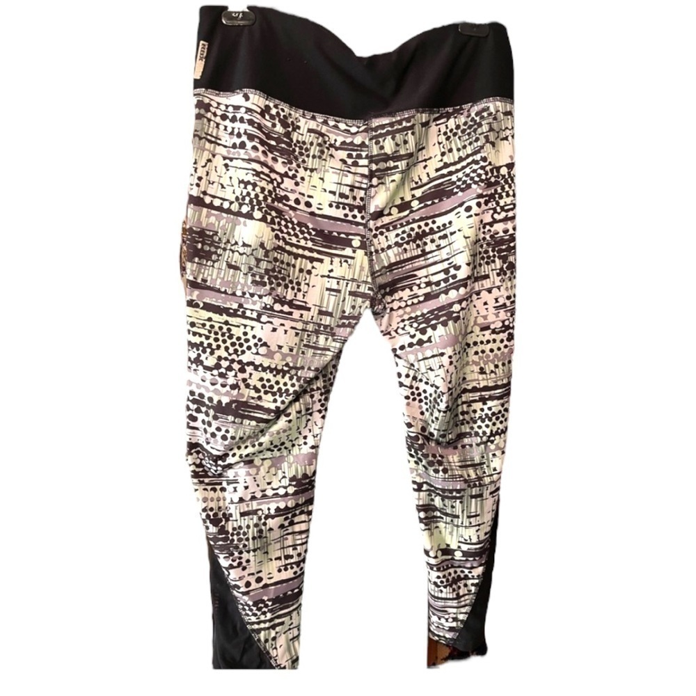 𝅺RBX Stratus Mesh Ankle Cropped Leggings